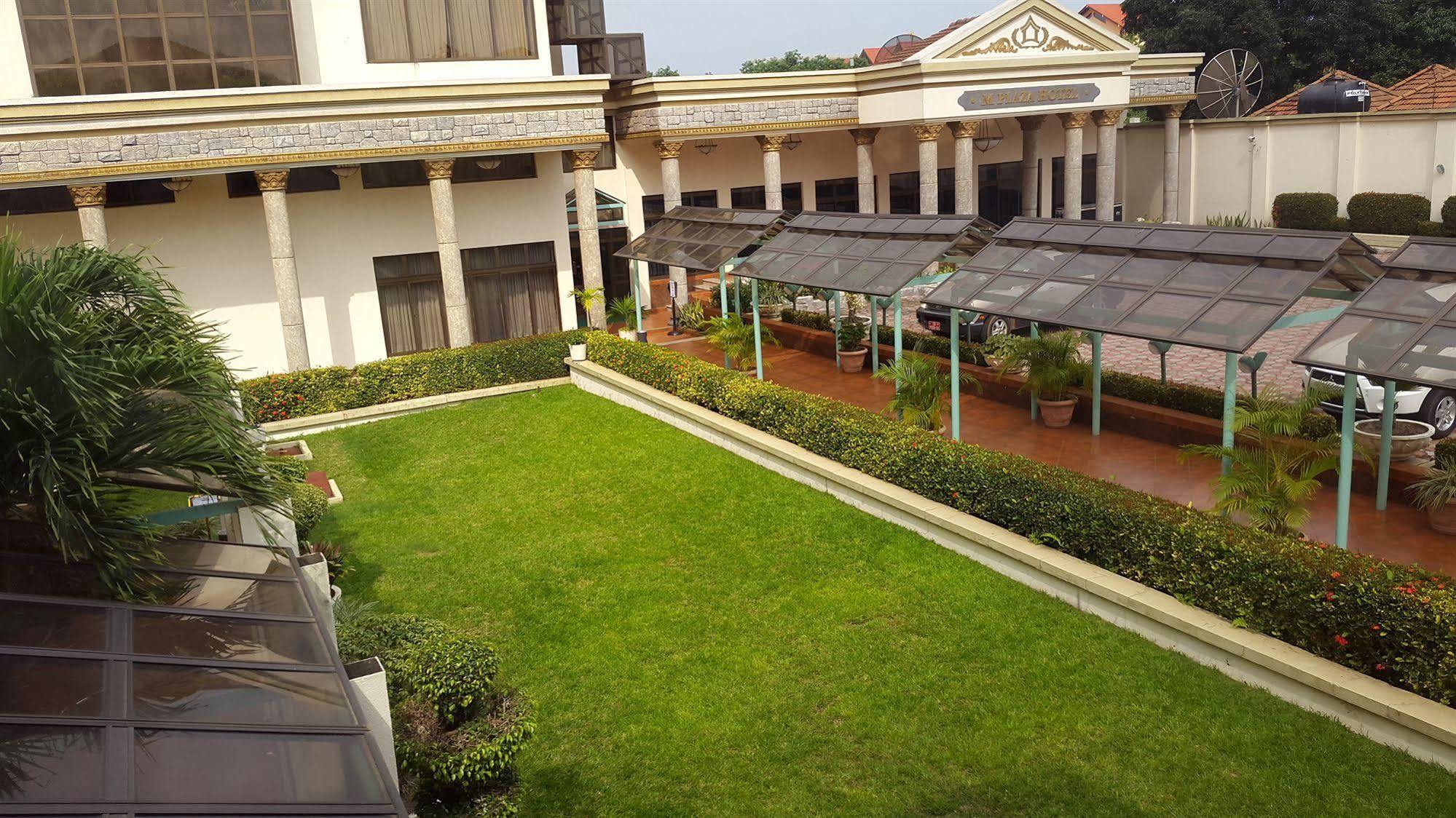 M Plaza Hotel Akkra Exterior foto